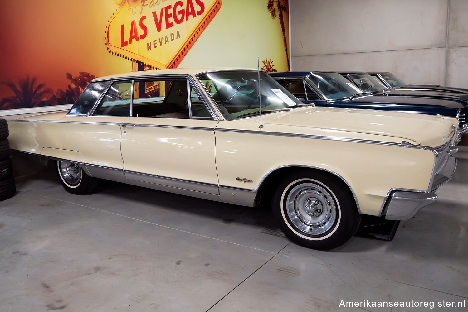 Chrysler New Yorker uit 1966